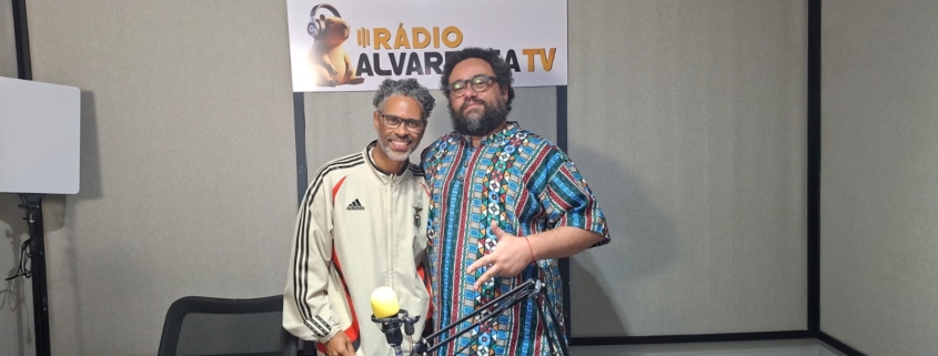 O apresentador Alexandre Cuba e o convidado Daniel Fagundes (Foto: Conrado Parra)